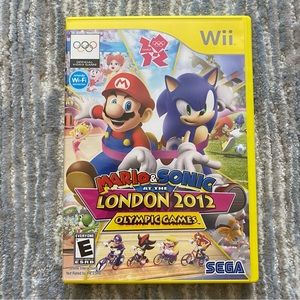 Wii game Mario + Sonic at the London 2012 Olympics, like new, no scratches on cd
